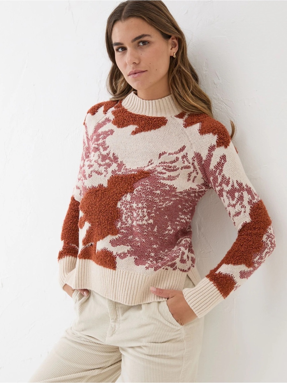 Crewneck Floral-Texture Sweater in Cream and Rust